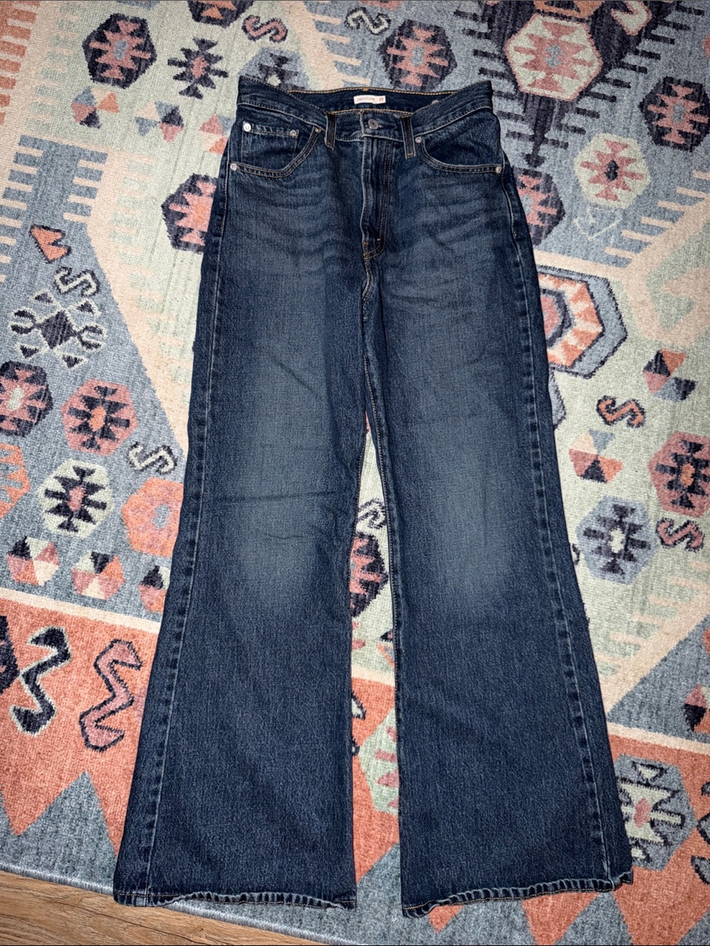Levi’s Cinch Flare 27x32